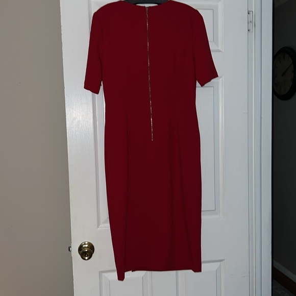 Red Dress - Picture 7 of 9